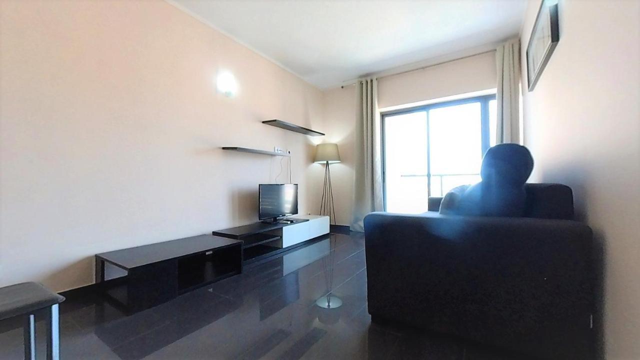 Apartamentos Turisticos Rocha Tower 13C Portimao Exterior photo