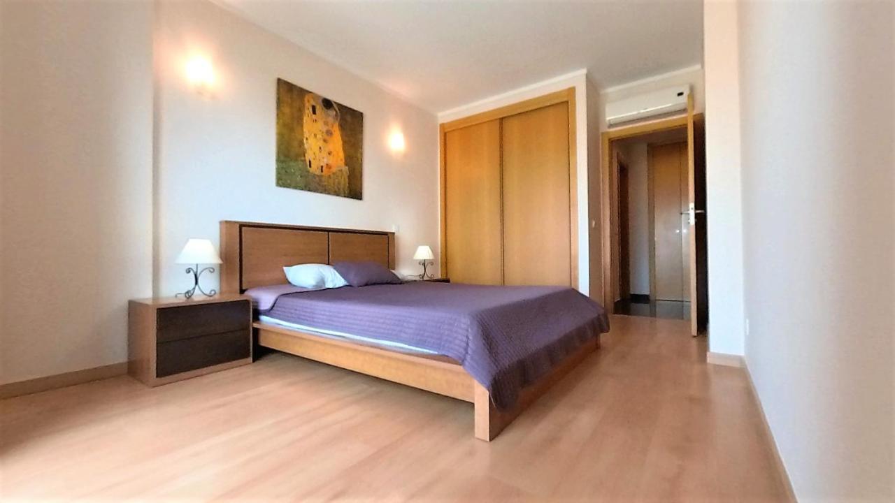 Apartamentos Turisticos Rocha Tower 13C Portimao Exterior photo